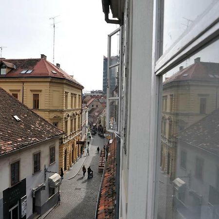 Apartment Bobi City Centre Zagabria Esterno foto