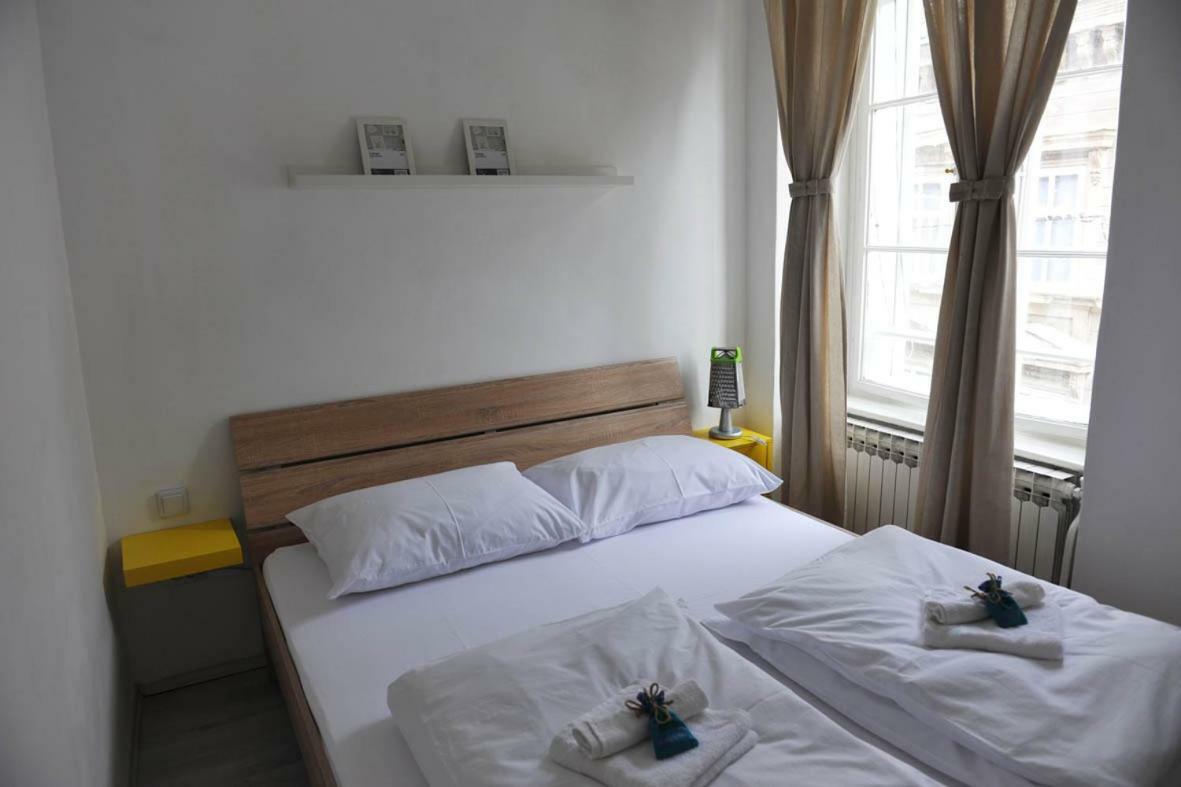 Apartment Bobi City Centre Zagabria Esterno foto